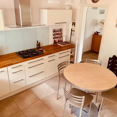 Appartement Pereire 2 Апартаменты *